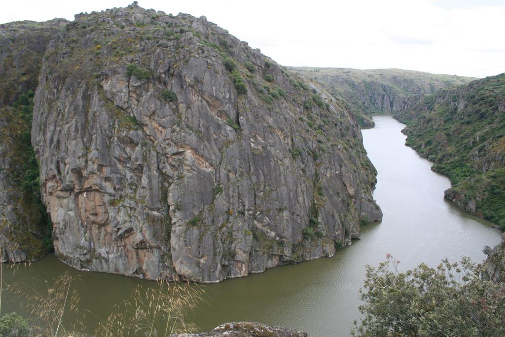 Quinta De La Barandica Guest House Miranda do Douro Ngoại thất bức ảnh